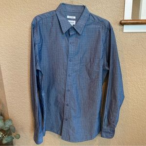 Men’s Haggar Fitted Long Sleeves Button Down Shirt.  NWOT. Size Medium